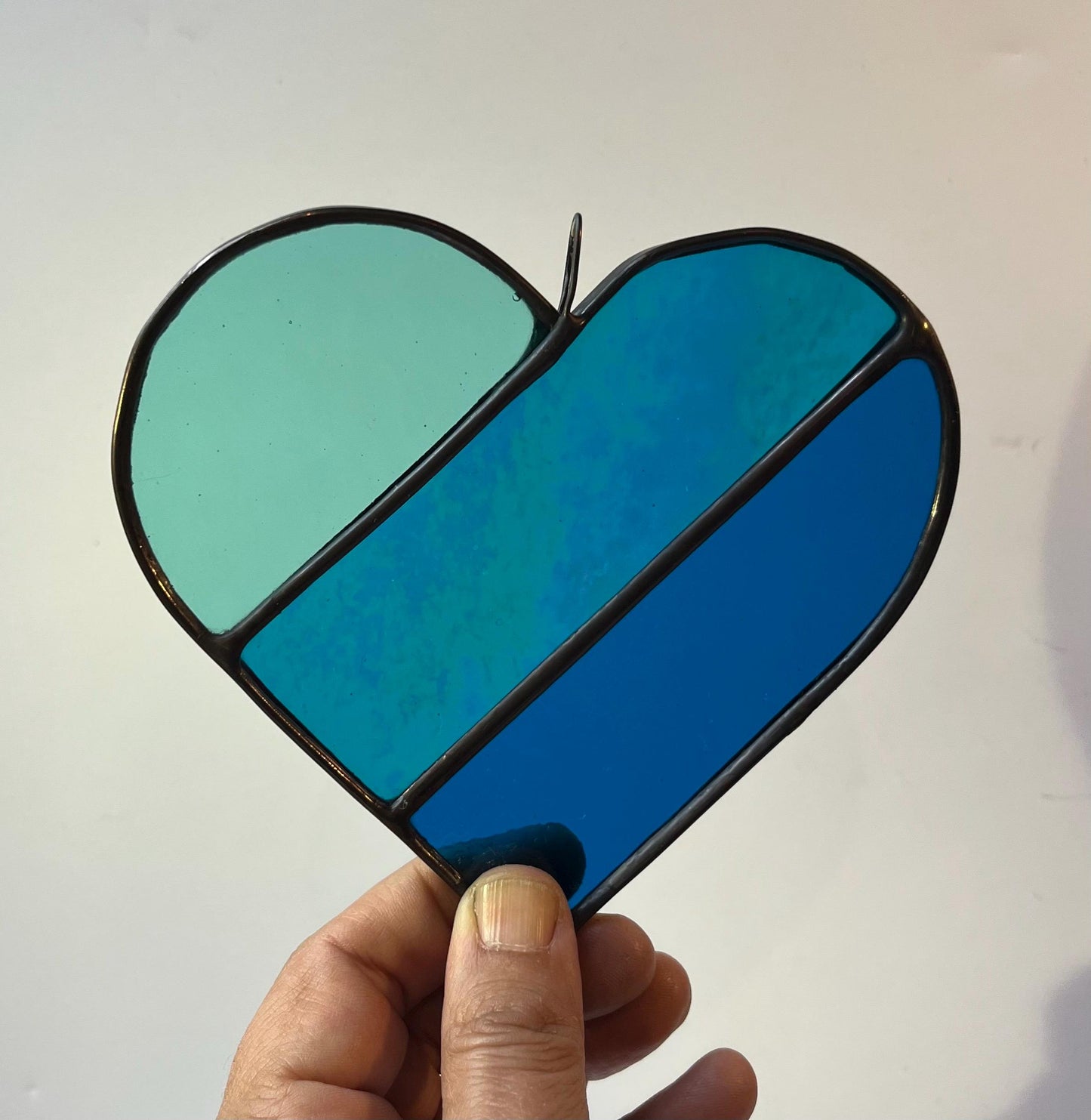 Stained glass Heart- 3 stripes